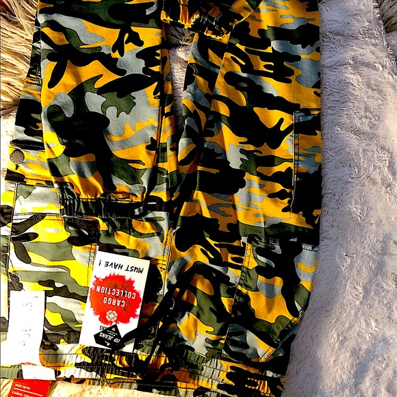 VIP Jeans - Picture 1 of 3